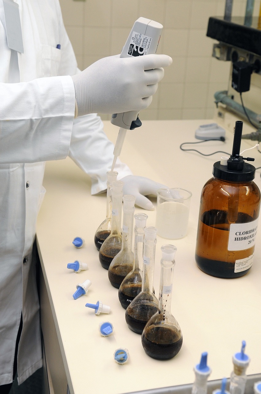 高活性四甲基二丙三胺，作為強發泡催化劑，適用于聚氨酯泡沫